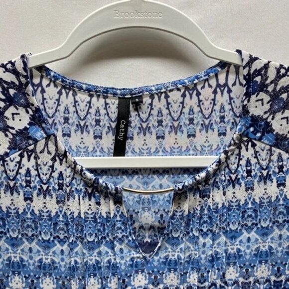 Cathy Blouse Women's Small Blue Multicolor Shimmer 3/4 Sleeve Lightweight NWOT - Picture 2 of 9